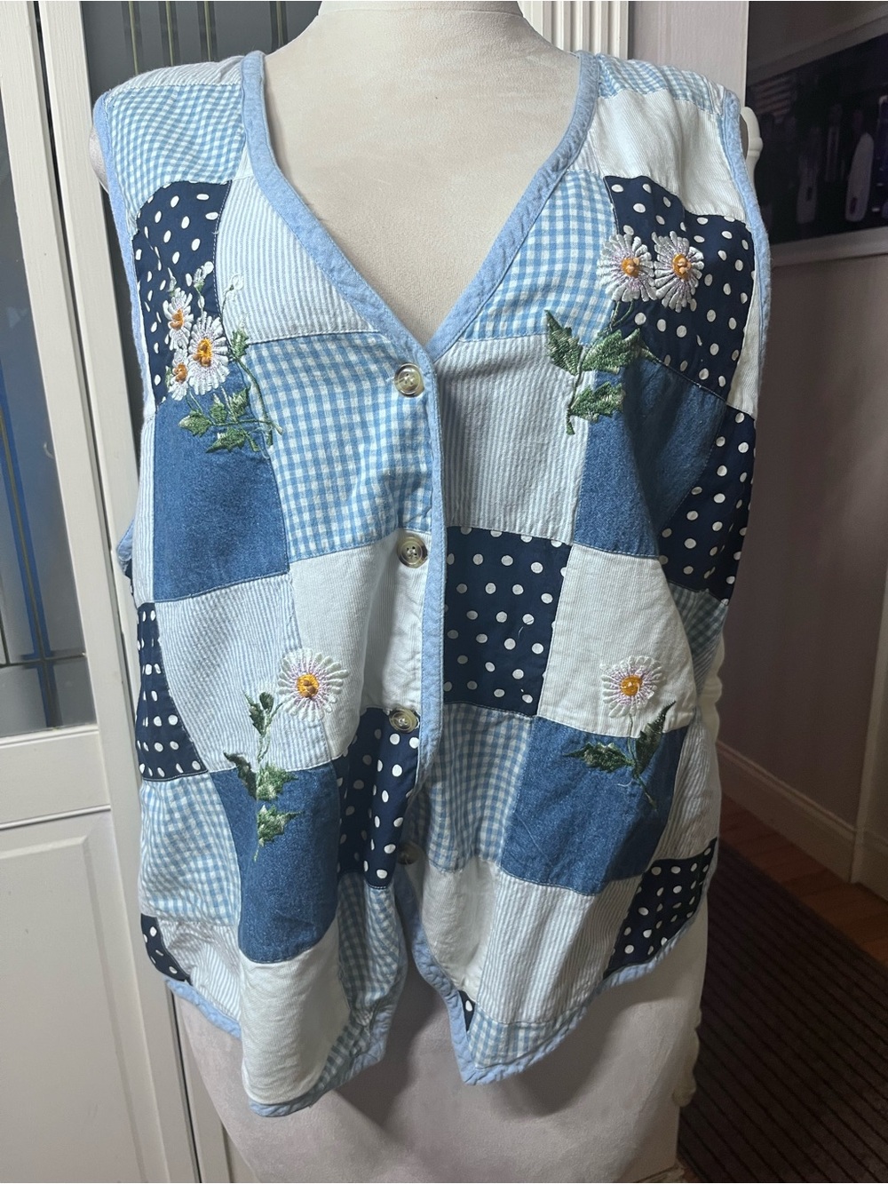 Vintage Victoria Jones Woman Patchwork Daisy Vest Plus Size 22W Cottagecore